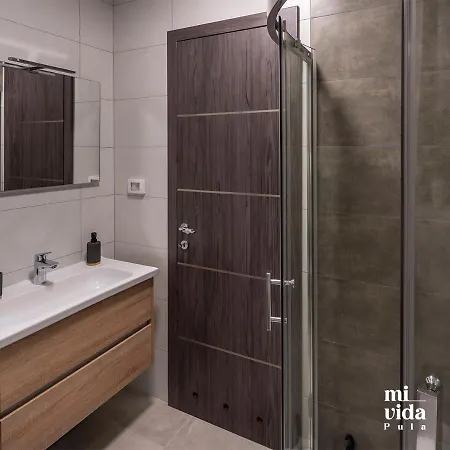 Seaside View - Family & Friends Пула